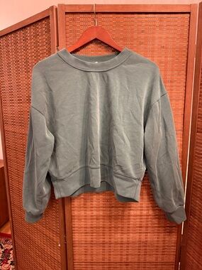 lululemon athletica Cropped Crewneck Sweatshirt in Sage Teal